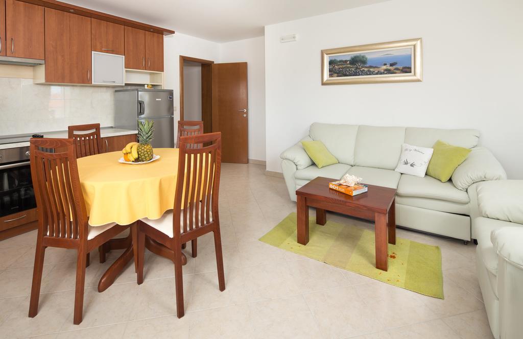 פודסטראנה Apartments Leon חדר תמונה