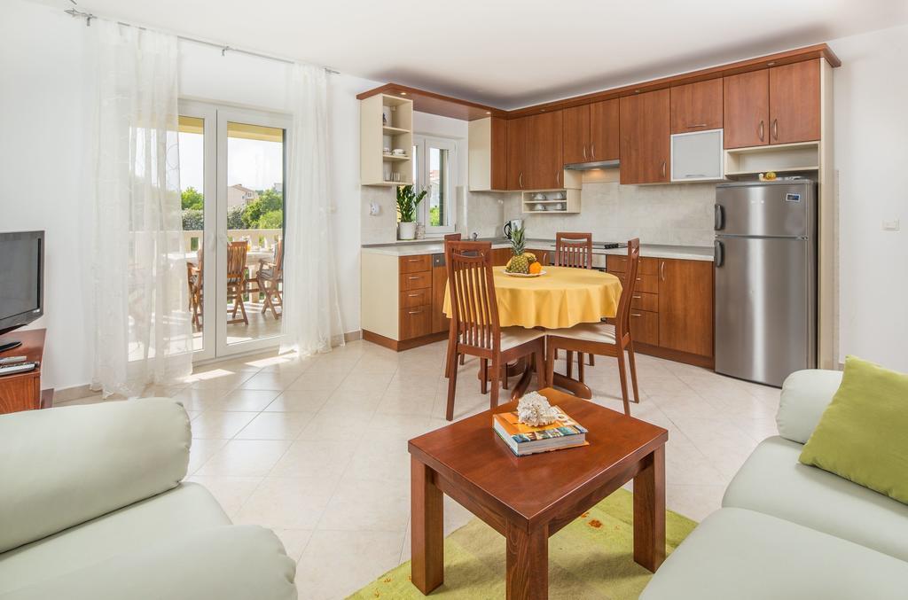 פודסטראנה Apartments Leon חדר תמונה