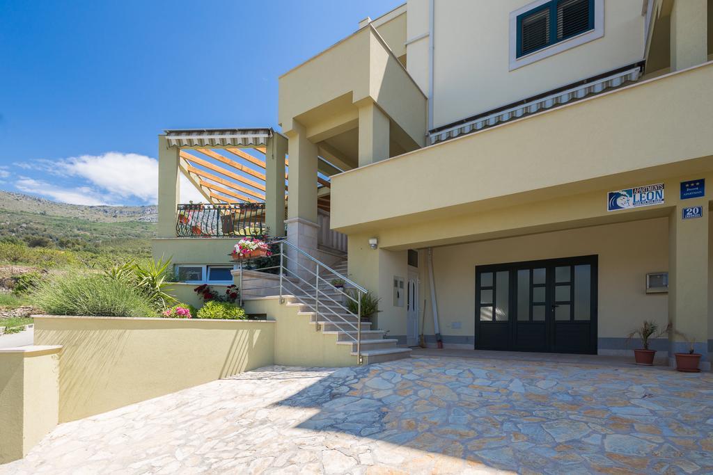 פודסטראנה Apartments Leon מראה חיצוני תמונה