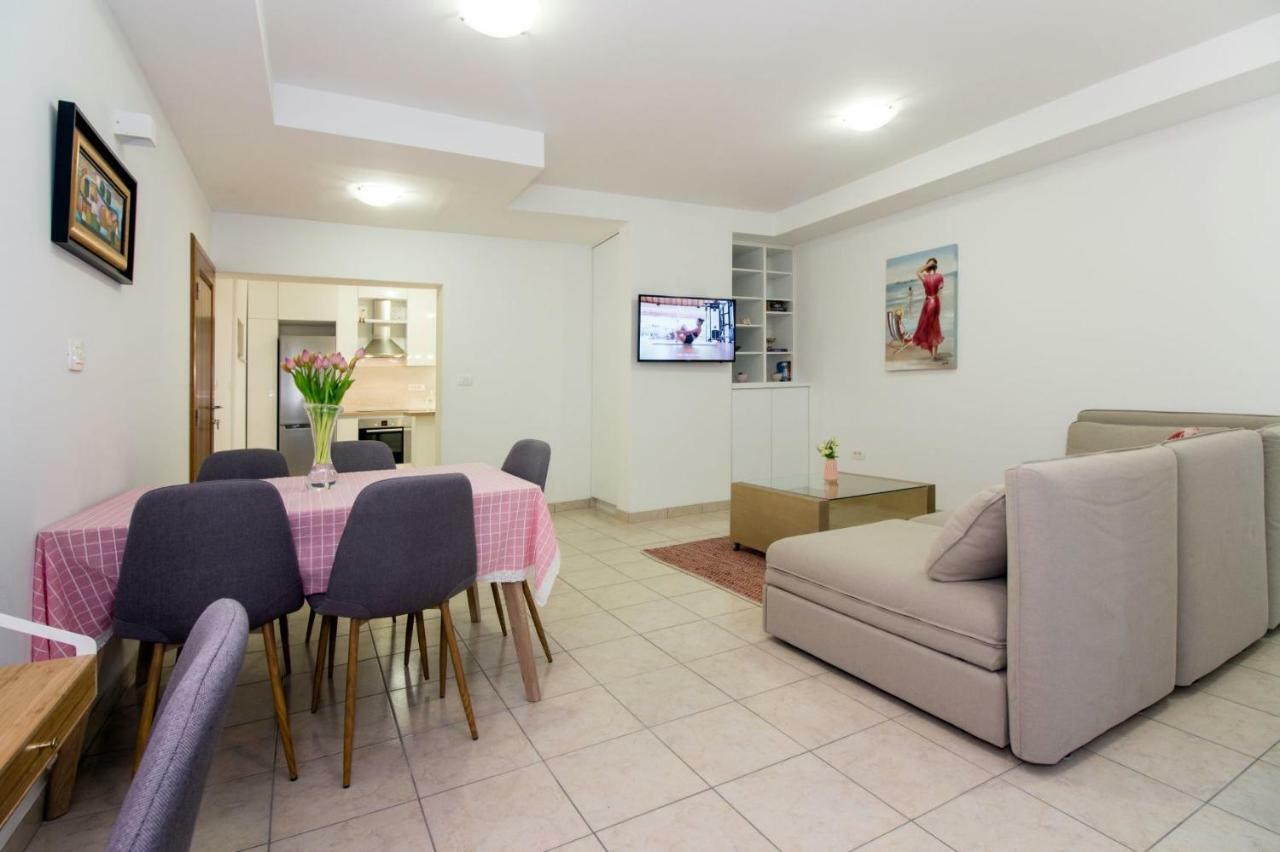 פודסטראנה Apartments Leon מראה חיצוני תמונה