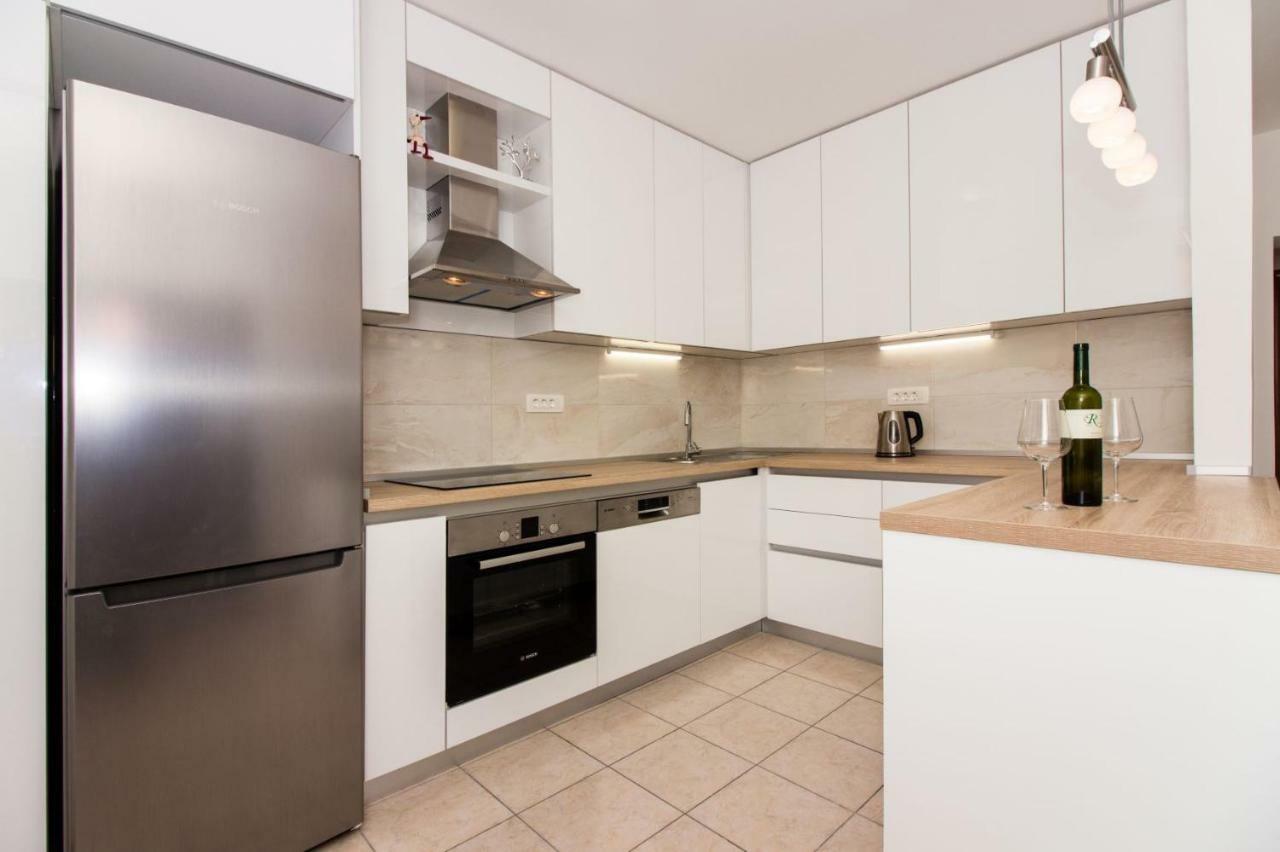 פודסטראנה Apartments Leon מראה חיצוני תמונה