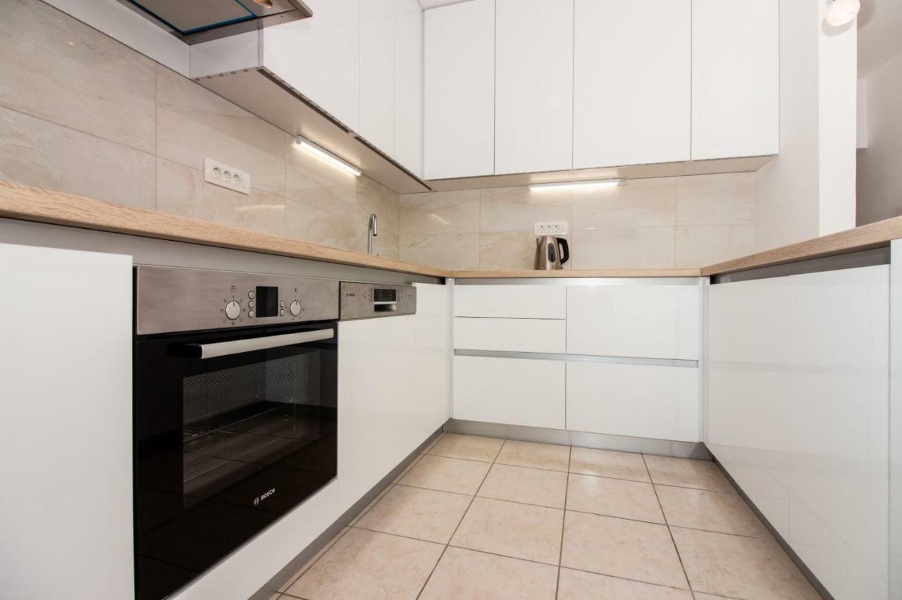 פודסטראנה Apartments Leon מראה חיצוני תמונה